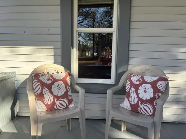 Zion, IL 60099,3003 Elizabeth AVE