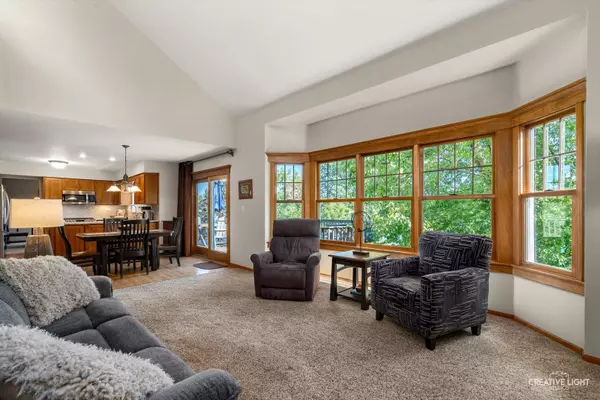 Oswego, IL 60543,214 Parkside LN