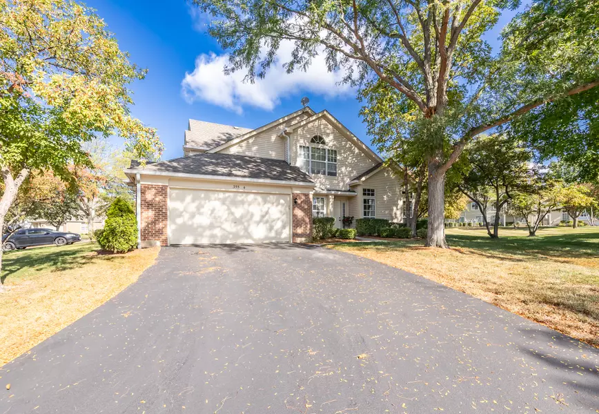 355 Ashford CIR #4, Bartlett, IL 60103