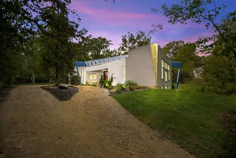 21846 N Hickory Hill DR, Kildeer, IL 60047