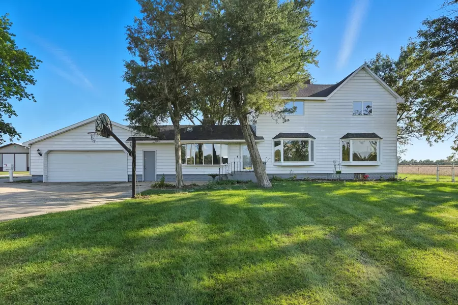 14251 E State Route 114, Momence, IL 60954