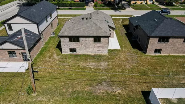 Bridgeview, IL 60455,7951 W 73 PL