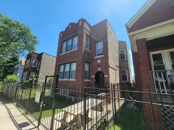 Chicago, IL 60651,4241 W Crystal ST