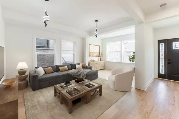 Chicago, IL 60641,4134 W Roscoe ST