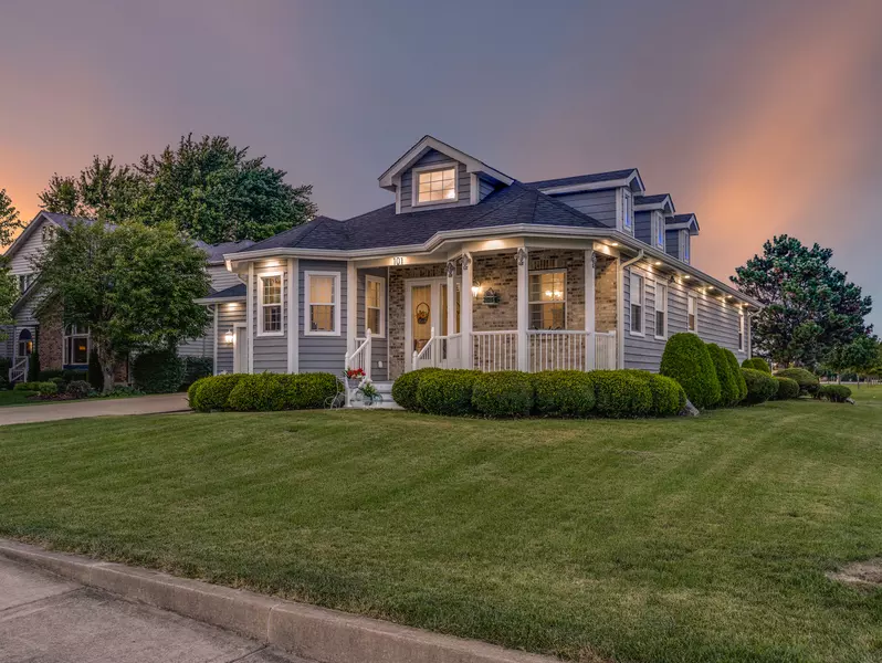 101 Bell CT, Oswego, IL 60543
