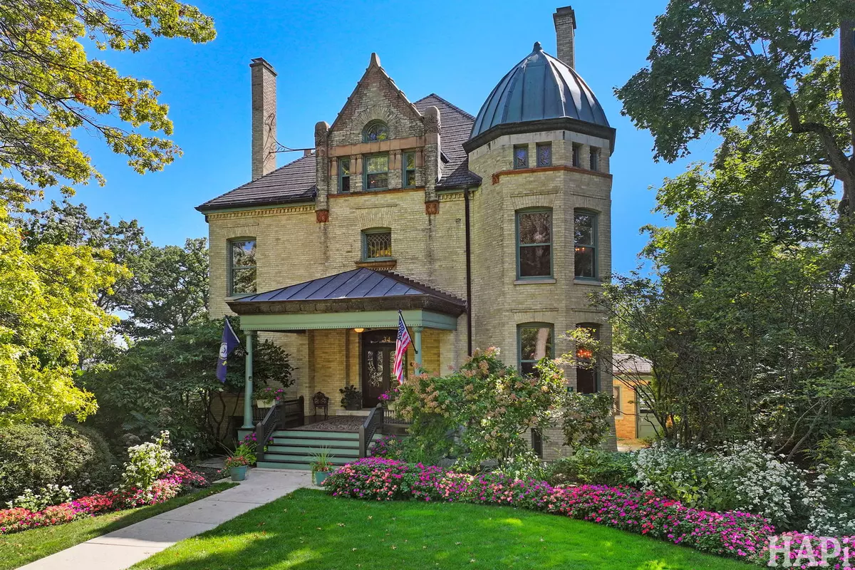 Highland Park, IL 60035,34 Logan LOOP