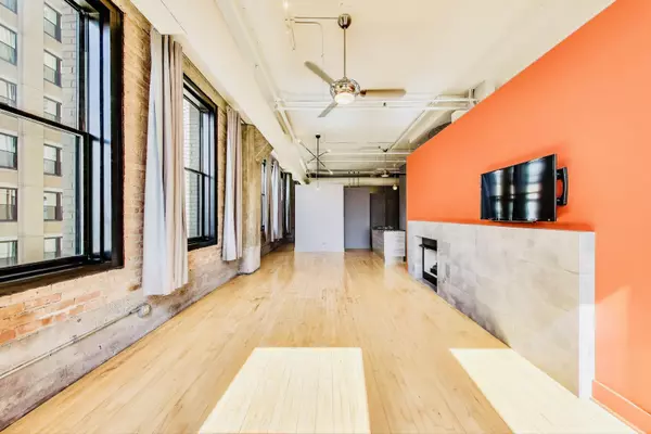 Chicago, IL 60661,728 W Jackson BLVD #514