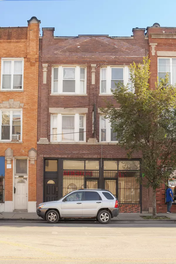 4209 W North AVE, Chicago, IL 60639
