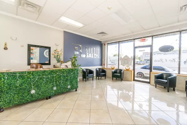 Stone Park, IL 60165,1544 N Mannheim RD