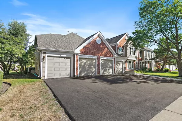 Elk Grove Village, IL 60007,1871 Fox Run DR #A