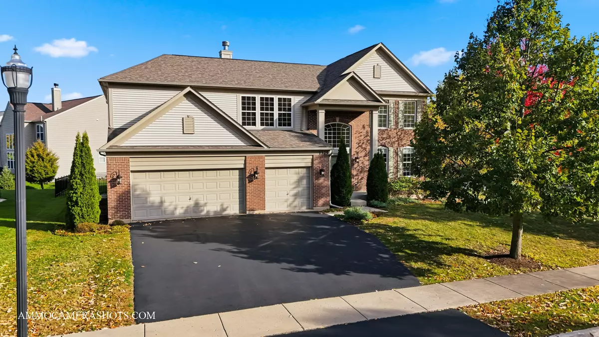 Mundelein, IL 60060,1329 Turnberry LN