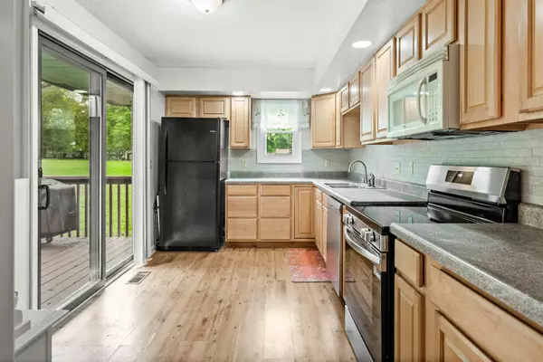 Leroy, IL 61752,108 Cardinal DR