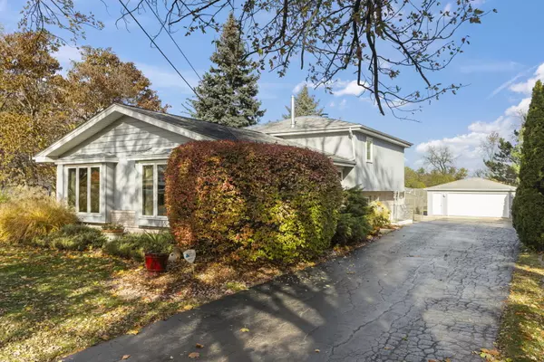 3068 Hickory RD, Homewood, IL 60430