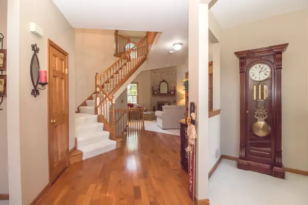 Crystal Lake, IL 60014,1582 Dogwood DR