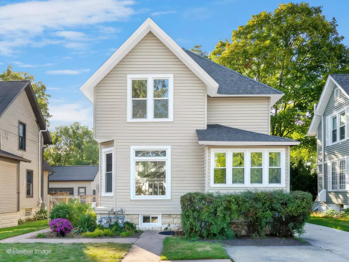 Wheaton, IL 60187,126 N Ellis AVE
