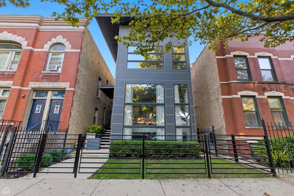 Chicago, IL 60622,1534 N Maplewood AVE