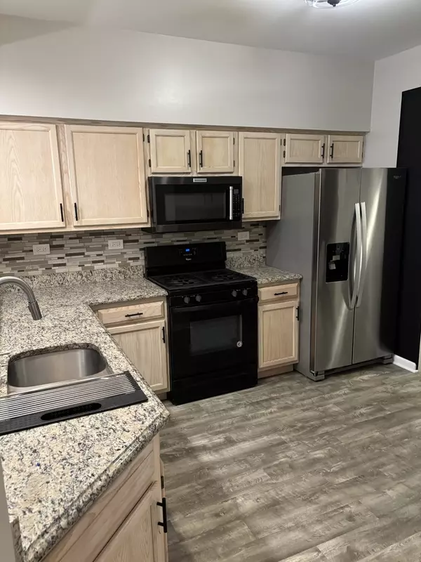 Schaumburg, IL 60194,270 Sierra Pass DR