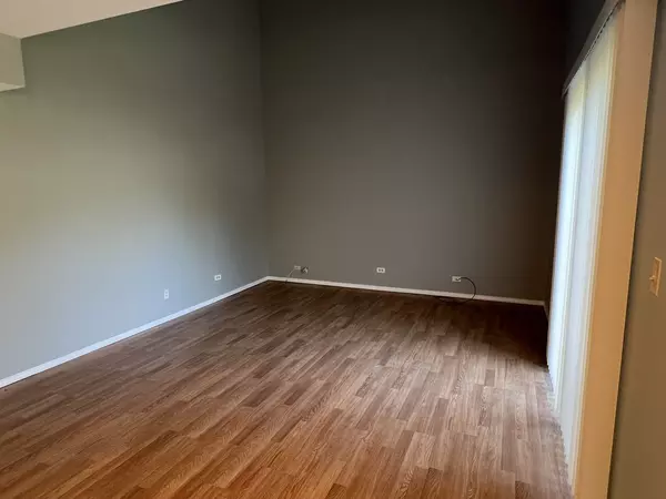 Mundelein, IL 60060,63 Sandhurst RD