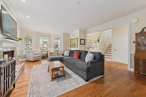 Libertyville, IL 60048,224 Newberry AVE