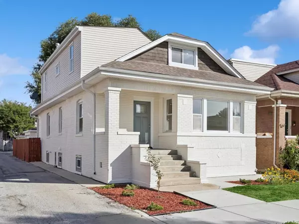 5542 W Byron ST, Chicago, IL 60641