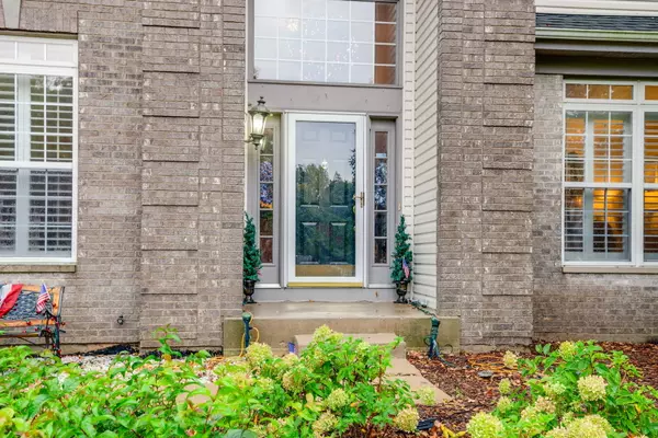 Gurnee, IL 60031,7449 Brentwood LN