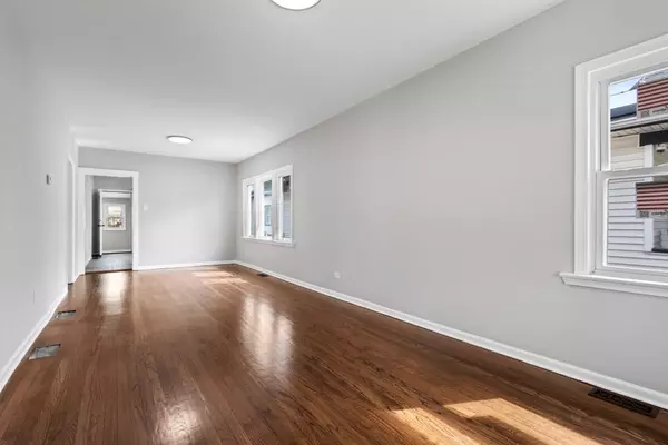 Maywood, IL 60153,1923 S 4th AVE