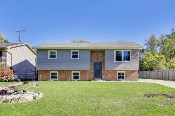 38127 N NorthShore AVE, Beach Park, IL 60087