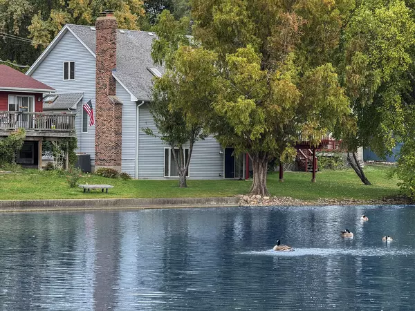 Lake In The Hills, IL 60156,187 Hilltop DR