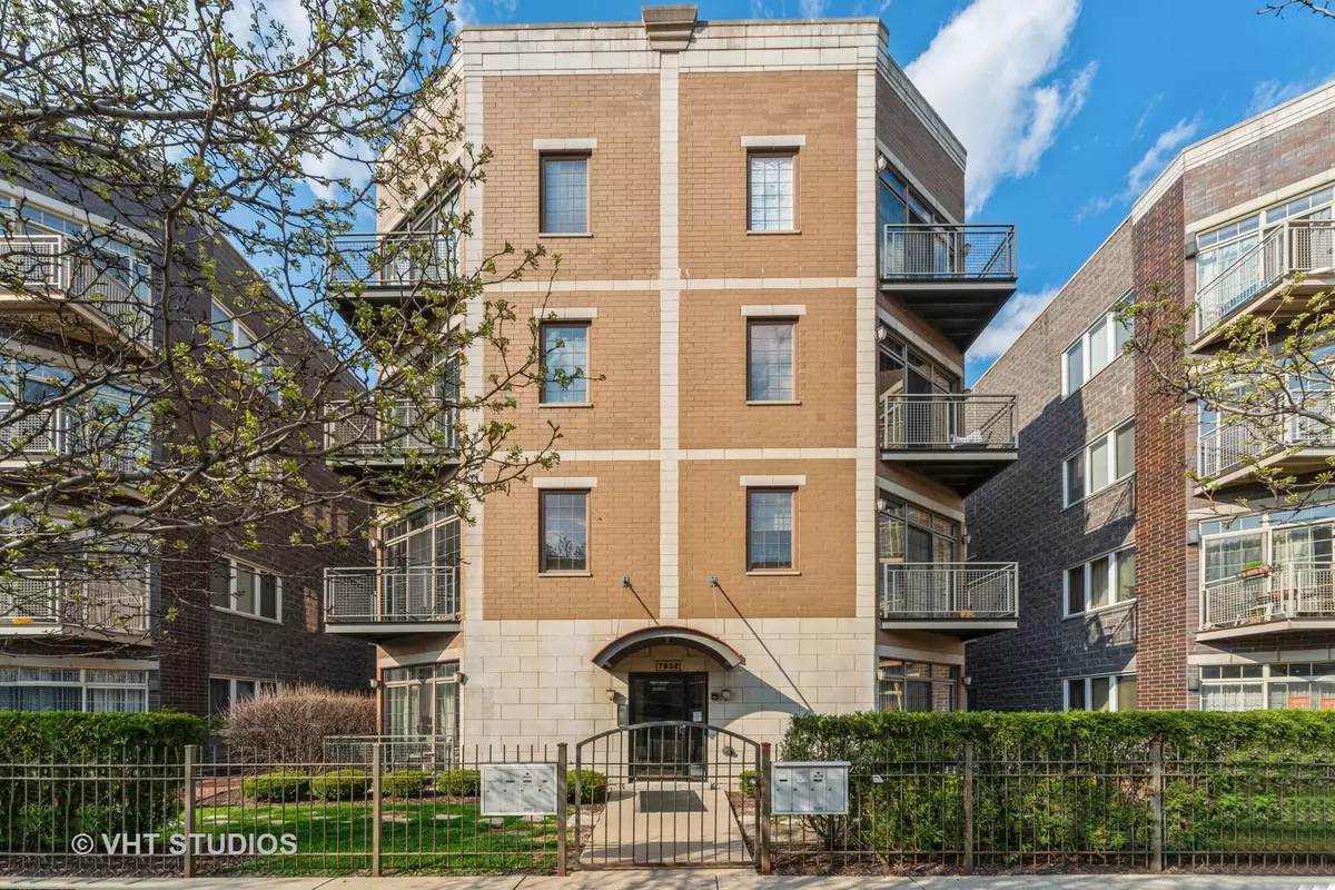 Elmwood Park, IL 60707,7932 W Grand AVE #2W