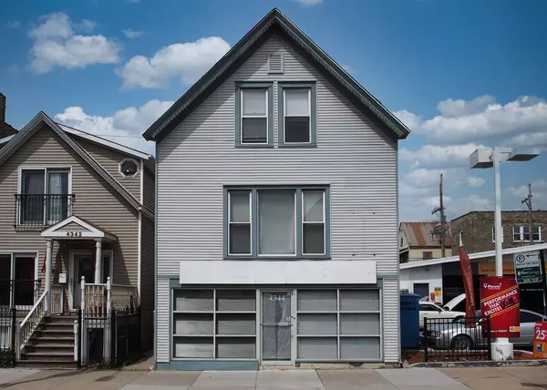 Chicago, IL 60618,4344 N Western AVE #1