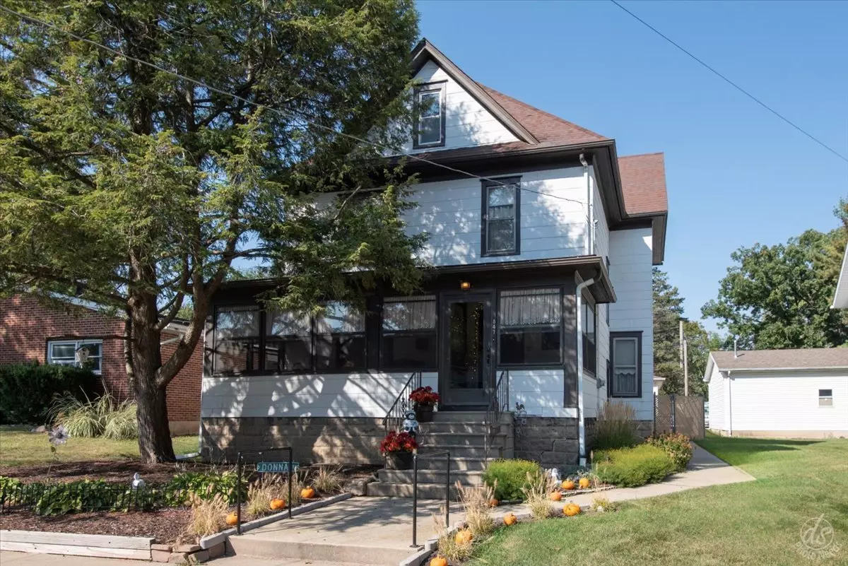 Dekalb, IL 60115,847 S 1st ST
