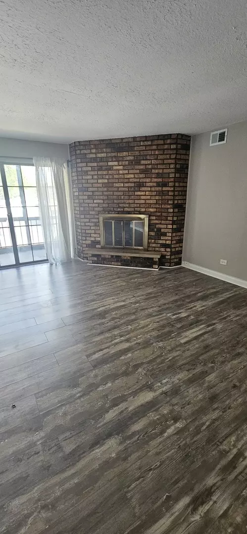 Palos Hills, IL 60465,11136 Northwest RD #2C