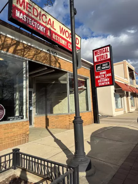 430 W Virginia ST #430, Crystal Lake, IL 60014