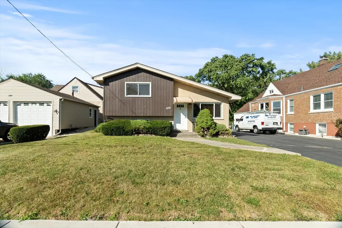 Des Plaines, IL 60018,2358 Westview DR