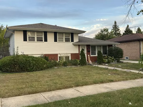 Chicago Ridge, IL 60415,10501 Forest LN