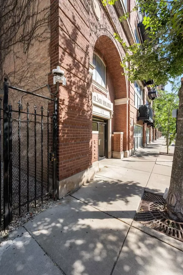 Chicago, IL 60607,1500 W Monroe ST #409