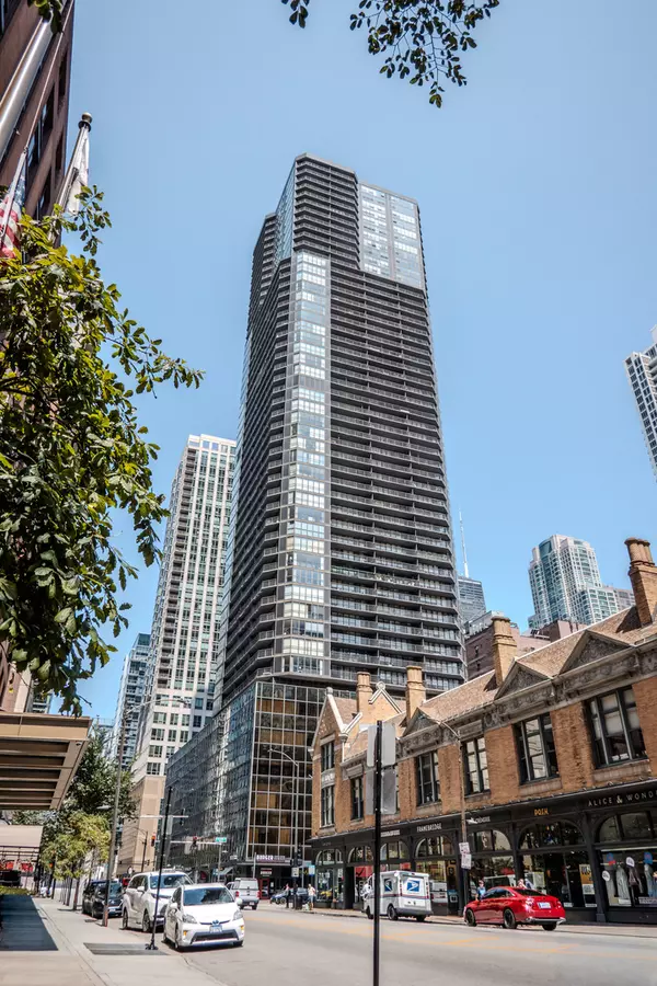 Chicago, IL 60611,10 E ONTARIO ST #1208