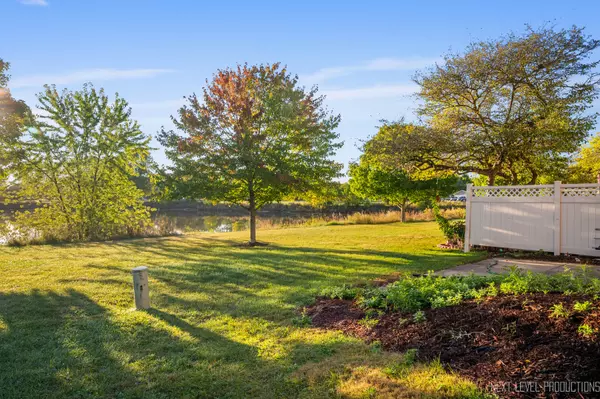 Aurora, IL 60506,1467 Elder DR #1467