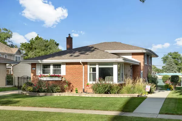 Westchester, IL 60154,2401 Mayfair AVE