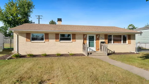 Rockford, IL 61109,3304 Chadwick DR