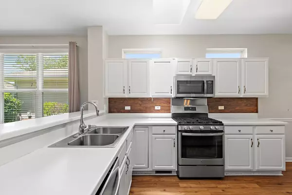 Huntley, IL 60142,11773 Wildrose DR