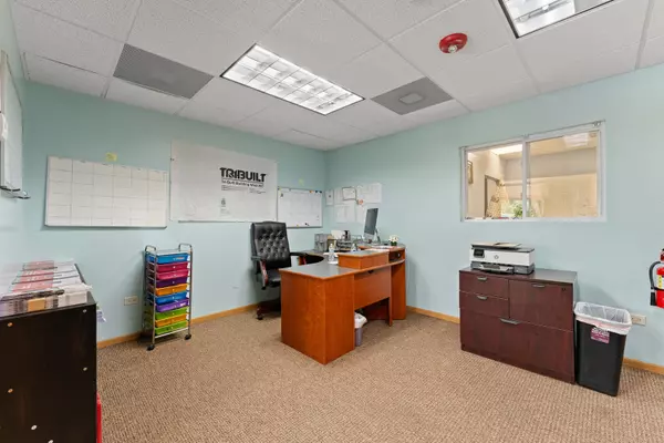 Wauconda, IL 60084,1000 N Rand RD