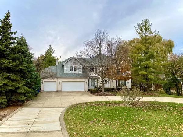 4214 Venard RD, Downers Grove, IL 60515