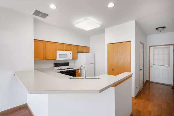 Naperville, IL 60564,2877 Stonewater DR #2877
