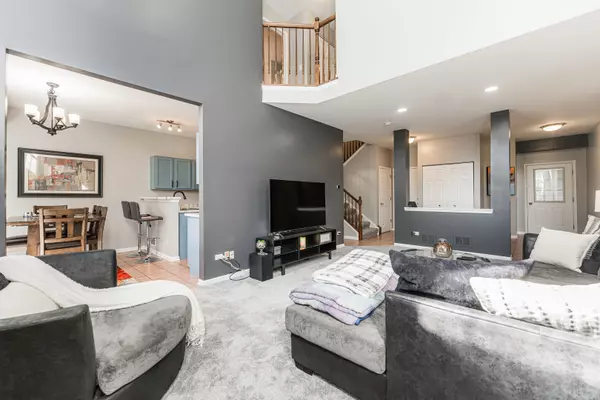 Elgin, IL 60120,1227 Asbury CT