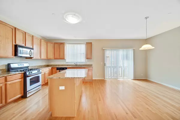Mount Prospect, IL 60056,111 CREEKBEND CT