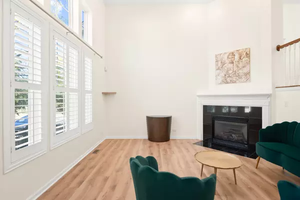 Aurora, IL 60504,563 Grosvenor LN