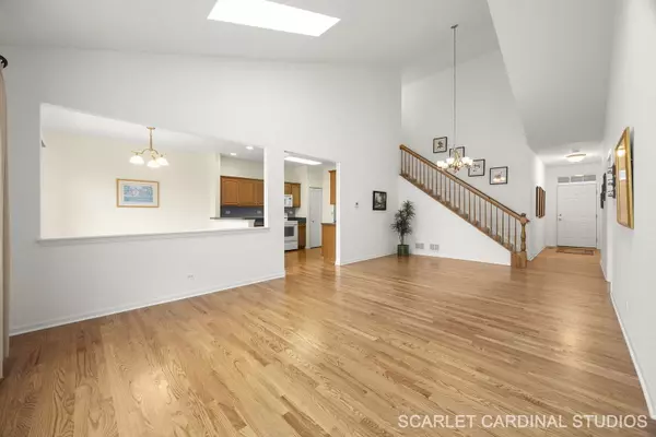 Batavia, IL 60510,869 Cambridge DR