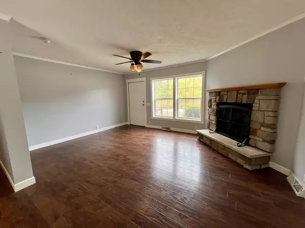 Beecher City, IL 62414,14374 N 1st ST