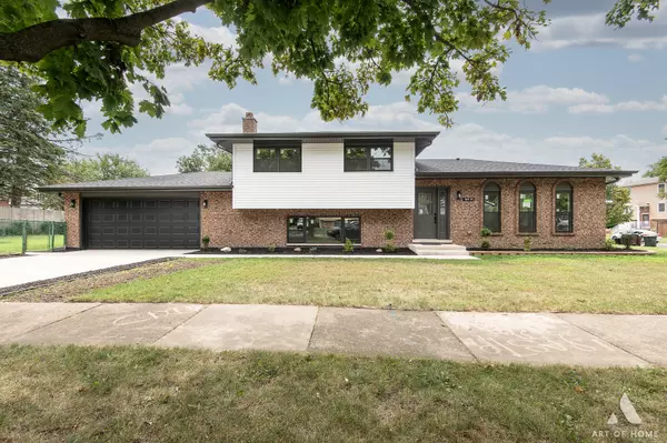 15601 Latrobe AVE, Oak Forest, IL 60452